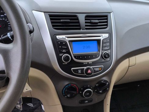 Used 2013 Hyundai Accent GLS image 25