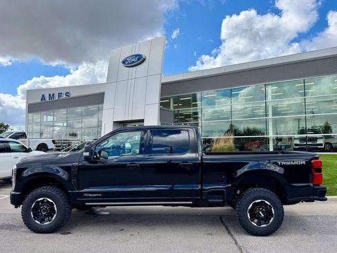 New 2026 Ford F250 Platinum w/ Tremor Off-Road Package image 2