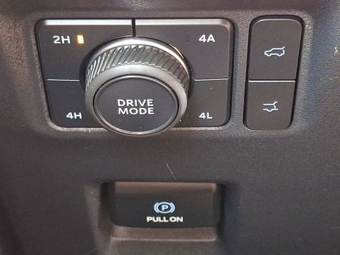 Used 2025 Ford Expedition Max Active AWD/4WD image 27