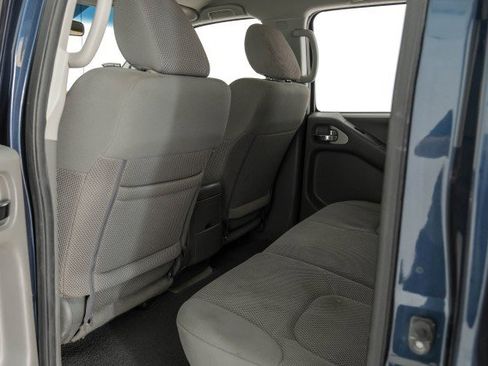 Used 2016 Nissan Frontier SV image 32