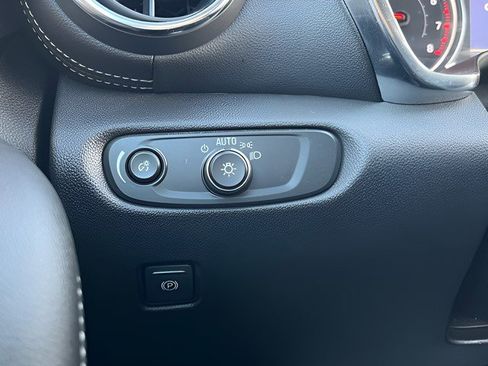 Certified 2025 Chevrolet Blazer LT image 20