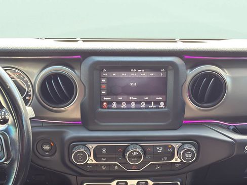 Used 2018 Jeep Wrangler Unlimited Sport S AWD/4WD image 26