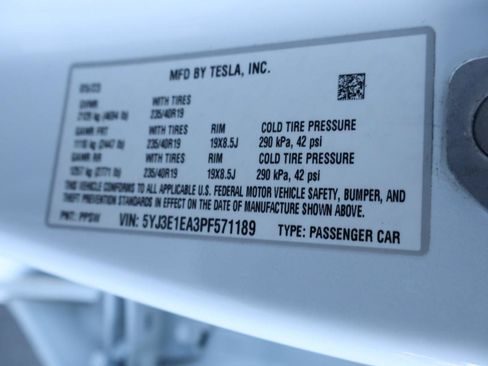 Used 2023 Tesla Model 3 Standard Range RWD image 38