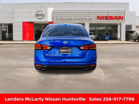 Used 2025 Nissan Altima 2.5 SR image 5