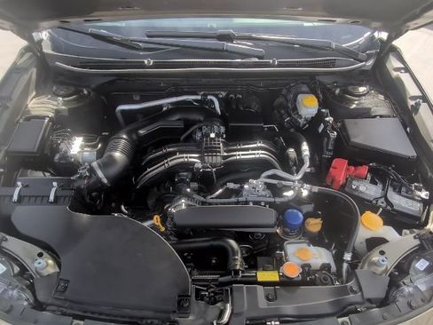 Used 2025 Subaru Outback Premium image 34