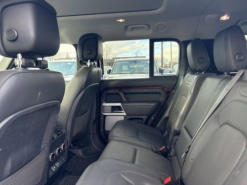 Used 2023 Land Rover Defender 130 First Edition image 4