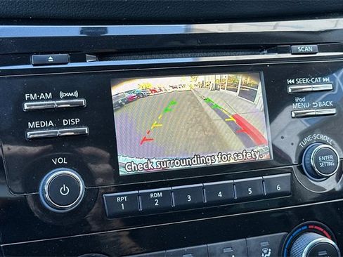 Used 2017 Nissan Rogue Sport S w/ S Appearance Package image 21