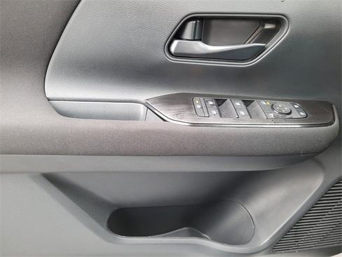 New 2026 Nissan Kicks S image 18