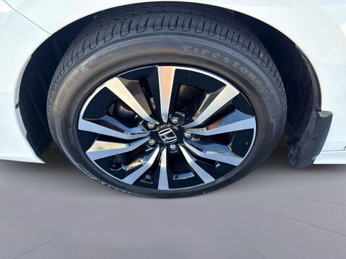 Used 2022 Honda Civic EX image 11