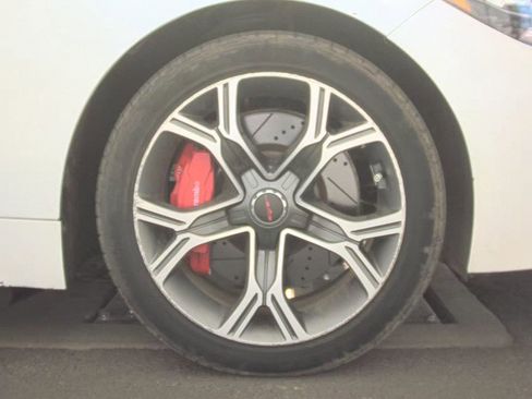 Used 2019 Kia Stinger GT2 AWD/4WD image 11