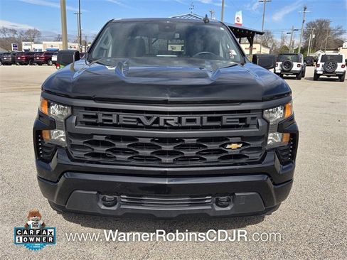 Used 2022 Chevrolet Silverado 1500 Custom image 2