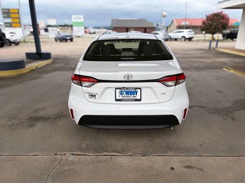 Used 2026 Toyota Corolla LE FWD image 6