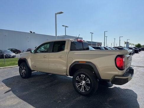 Used 2024 GMC Canyon AT4 w/ AT4 Premium Package AWD/4WD image 4