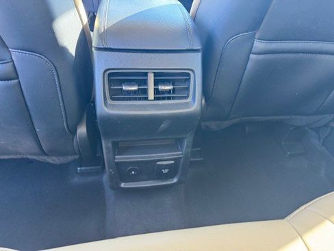 Certified 2024 Ford Edge SEL w/ Convenience Package AWD/4WD image 25