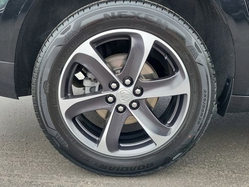 Used 2021 Buick Enclave Essence w/ Sport Touring Edition image 5