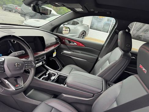 New 2026 Chevrolet Traverse Z71 w/ Enhanced Driving Package AWD/4WD image 18