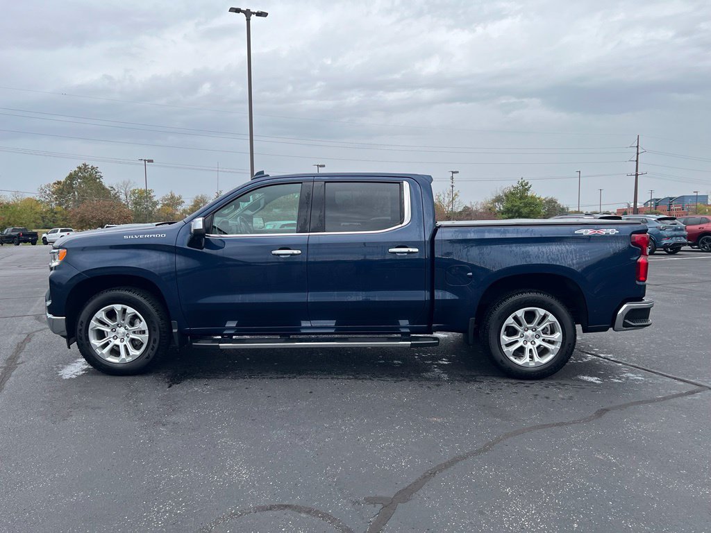 Used 2022 Chevrolet Silverado 1500 LTZ w/ LTZ Convenience Package II AWD/4WD image 3