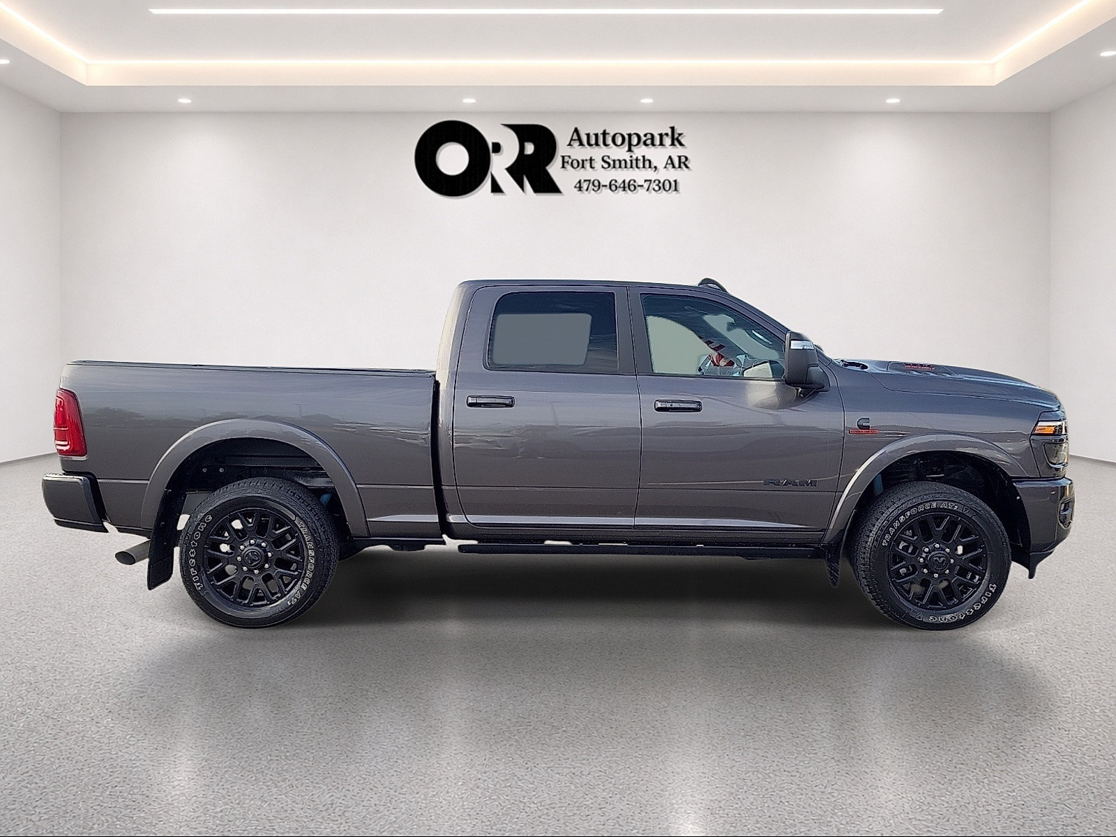 Used 2025 RAM 2500 Limited AWD/4WD image 6