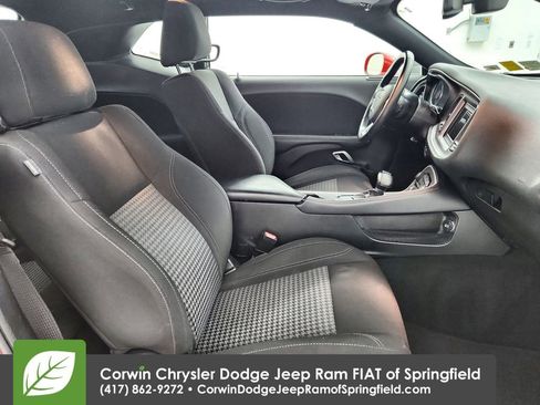 Certified 2022 Dodge Challenger SXT image 32