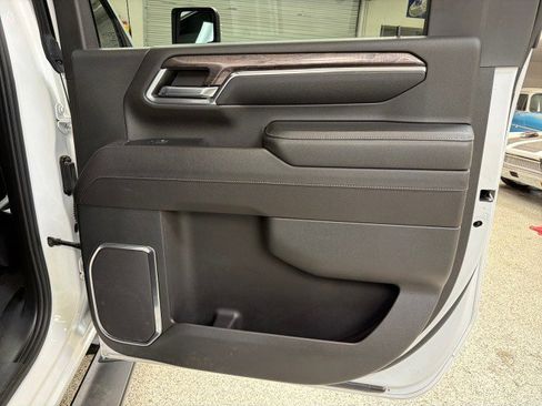 Used 2024 Chevrolet Silverado 3500 LTZ w/ LTZ Convenience Package image 73