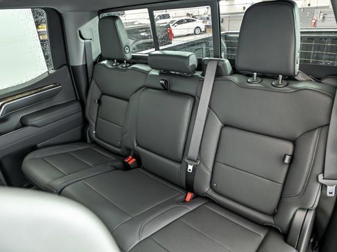 New 2026 GMC Sierra 1500 Elevation w/ Elevation Premium Package AWD/4WD image 10