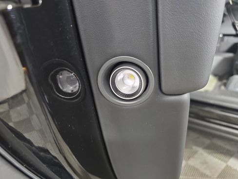 Used 2022 Rivian R1T Launch Edition image 30