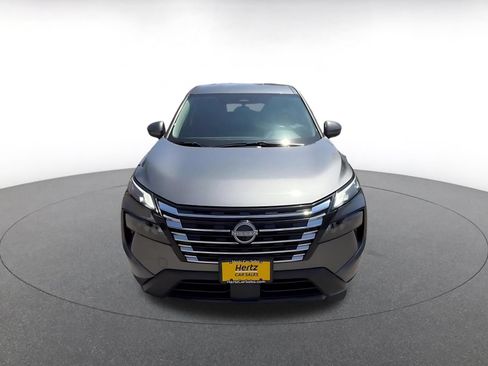 Used 2025 Nissan Rogue SV AWD/4WD image 4