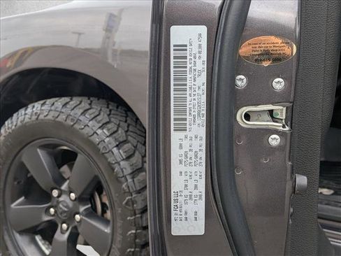 Used 2019 RAM 1500 Express w/ Express Value Package image 25