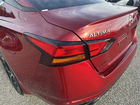 Used 2024 Nissan Altima 2.5 SR w/ SR Premium Package image 34