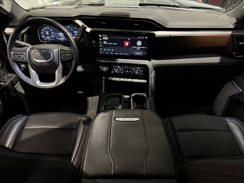 Used 2024 GMC Sierra 2500 Denali w/ Technology Package image 22