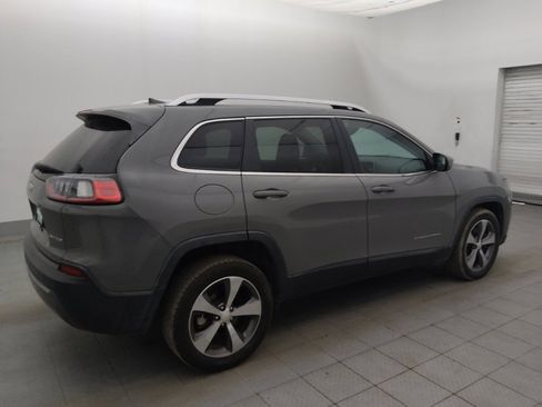 Used 2019 Jeep Cherokee Limited FWD image 10