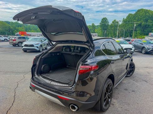 Used 2018 Alfa Romeo Stelvio Ti AWD/4WD image 16