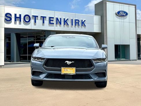 Certified 2024 Ford Mustang Coupe image 2