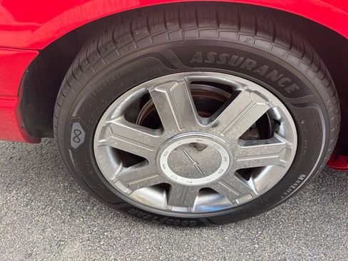 Used 2005 Ford Thunderbird RWD image 13