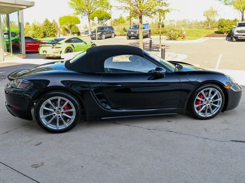 Used 2021 Porsche 718 Boxster S image 4