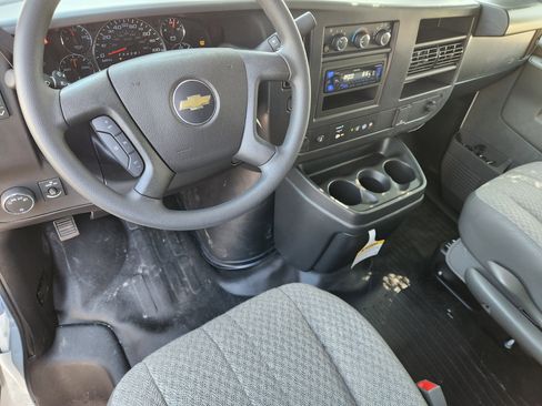 New 2025 Chevrolet Express 2500 w/ Driver Convenience Package image 27