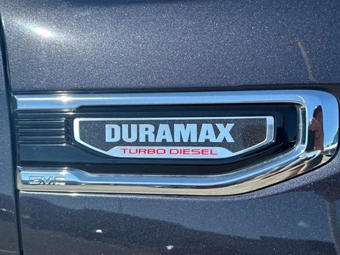 Used 2023 GMC Sierra 1500 SLT w/ SLT Premium Package image 3