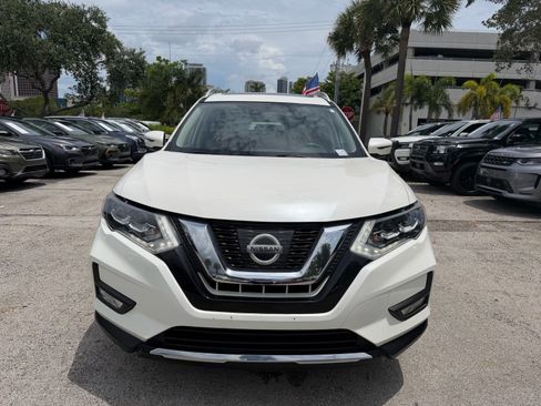 Used 2017 Nissan Rogue SL w/ SL Premium Package AWD/4WD image 2