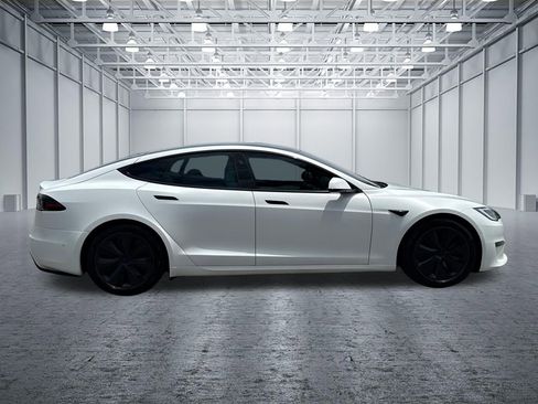 Used 2022 Tesla Model S AWD/4WD image 8