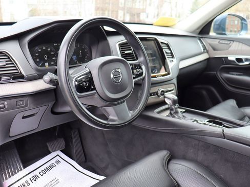 Used 2021 Volvo XC90 T6 Inscription image 10