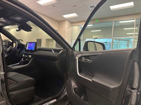Certified 2025 Toyota RAV4 XSE image 30