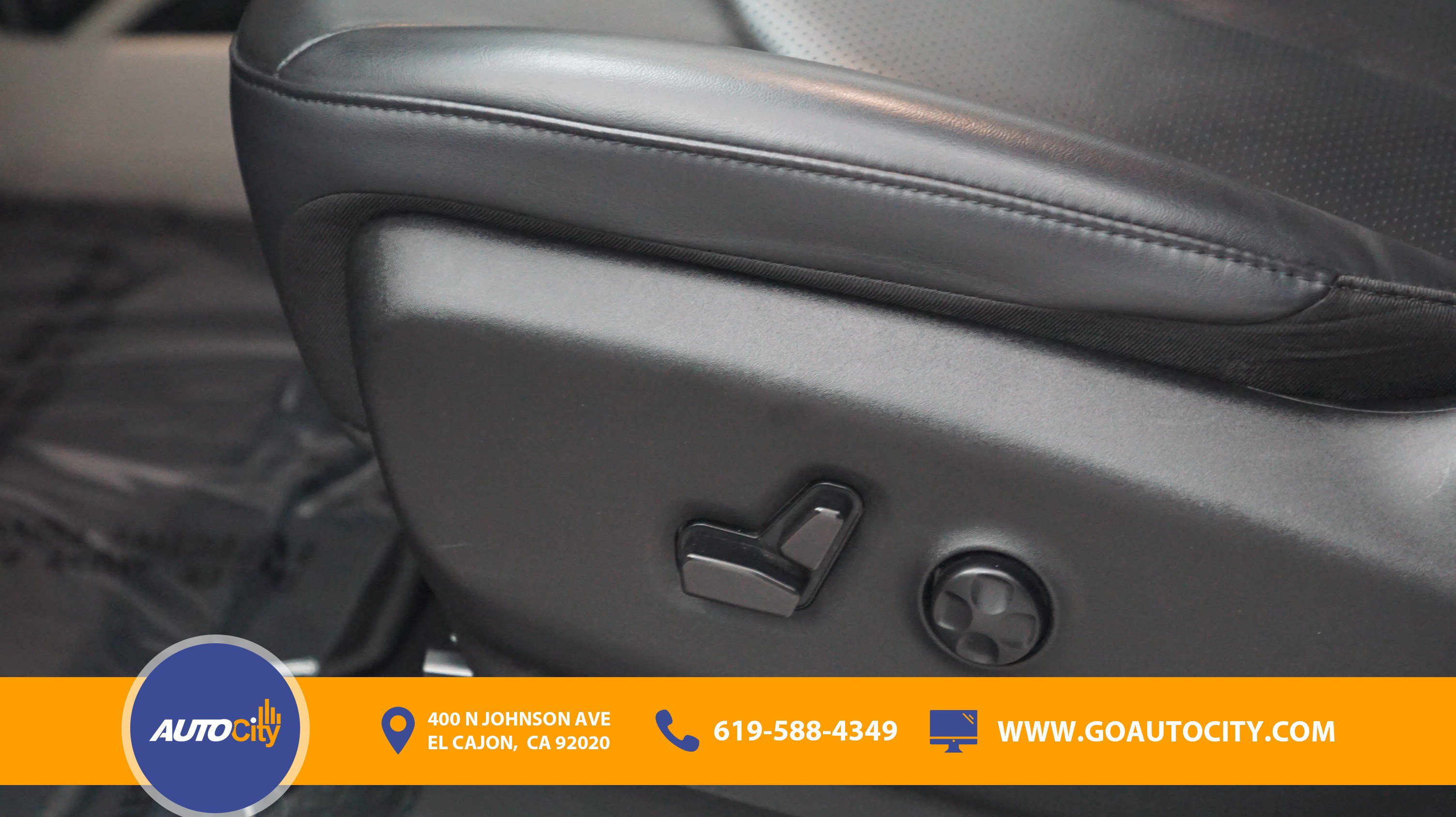 Used 2024 Chrysler Pacifica Limited FWD image 17