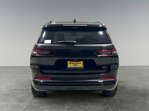 New 2026 Jeep Grand Cherokee L Summit AWD/4WD image 4
