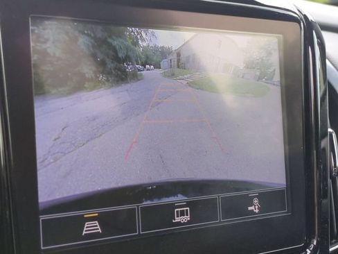 Certified 2023 Chevrolet Traverse LT AWD/4WD image 14