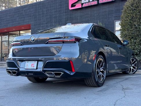 Used 2023 BMW 760i xDrive w/ Executive Package image 13