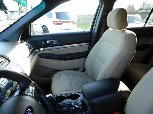 Used 2017 Ford Explorer 4WD image 13
