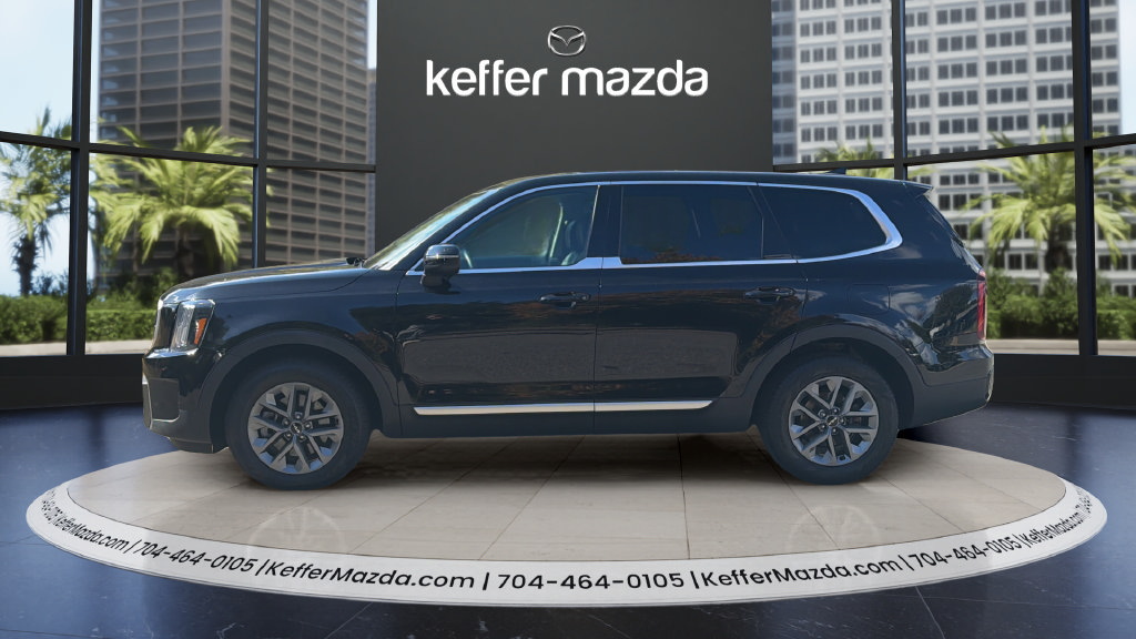 Used 2024 Kia Telluride LX FWD image 4