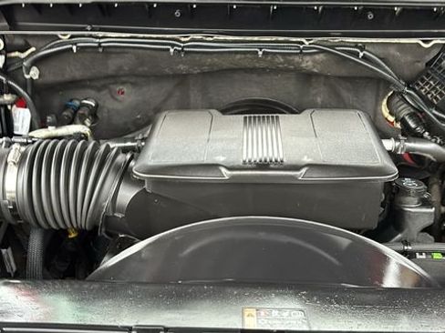 Used 2025 Chevrolet Silverado 2500 W/T w/ Snow Plow Prep/Camper Package AWD/4WD image 31