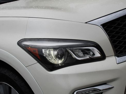 Used 2017 INFINITI QX80 4WD w/ Driver Assistance Package image 38