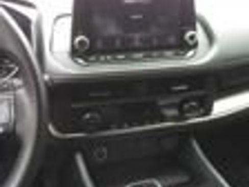 Used 2023 Nissan Rogue SV image 14